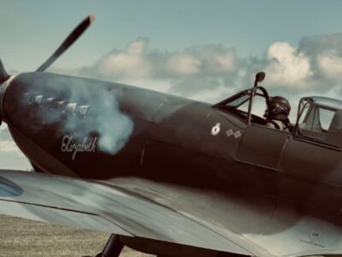 Warbird weekends - Image 1