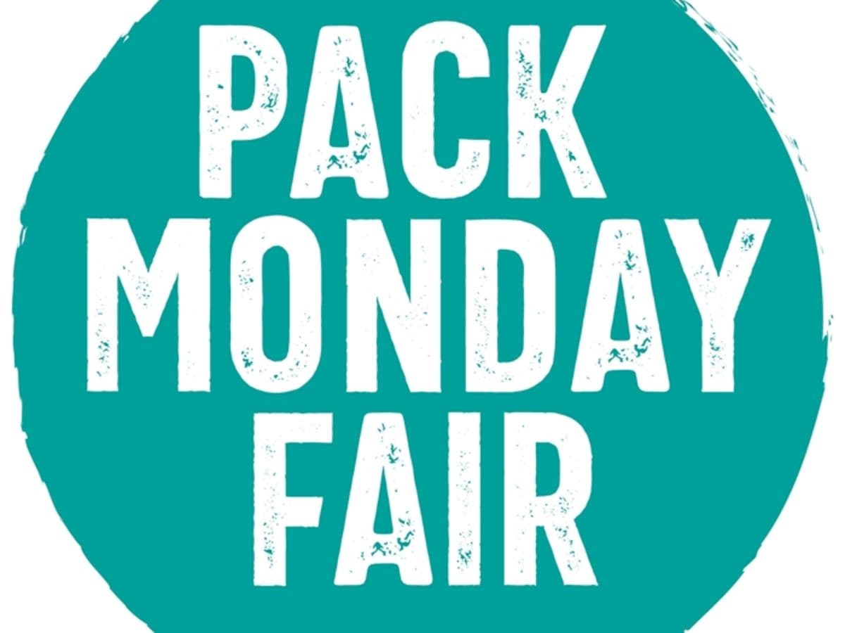 Sherborne Pack Monday Fair - Image 1